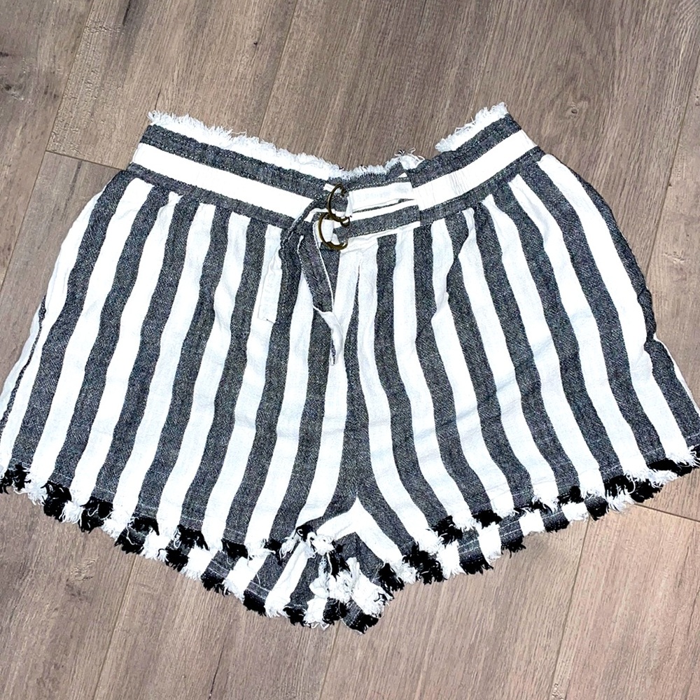 Umgee | Elastic Waist Shorts
